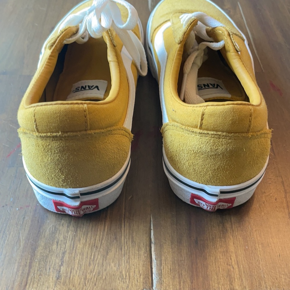 Yellow vans - Picture 2 of 4